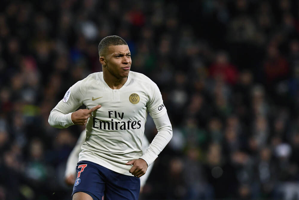 刘翔回应移民传言：哪里好都不如家好，要让造谣者“站出来”